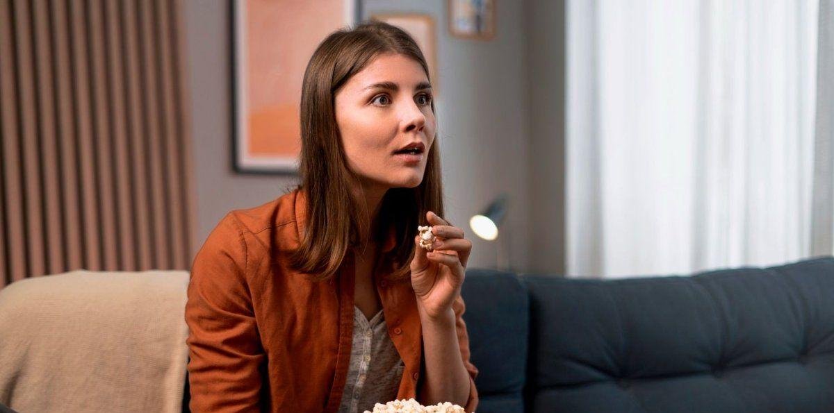 La nueva serie de comedia ácida con un actor de Stranger Things y que ya se encuentra en HBO Max