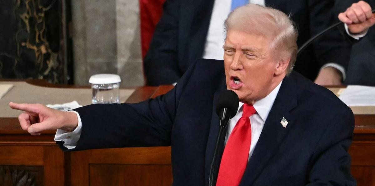 Washington insta a los estadounidenses a “salir ahora” de gran parte de Oriente Medio