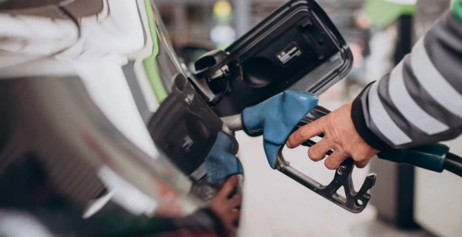 Por la guerra en Medio Oriente, será mas caro el combustible en Argentina a partir de este sábado: de cuánto será el aumento en la nafta