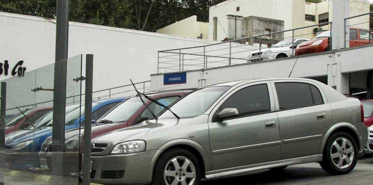 Autos: tras el conflicto entre el Gobierno y SIOMAA, se postergan los datos de patentamientos de febrero