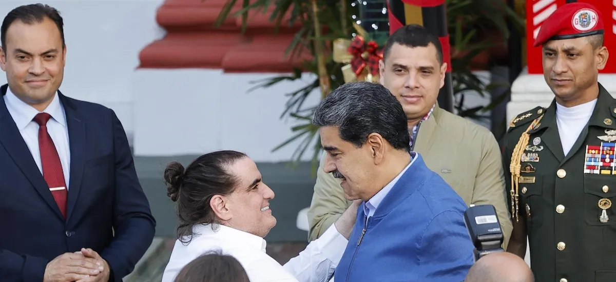 Detenido un hombre colombiano por su presunto rol en una red de soborno y blanqueo en el gobierno de Maduro