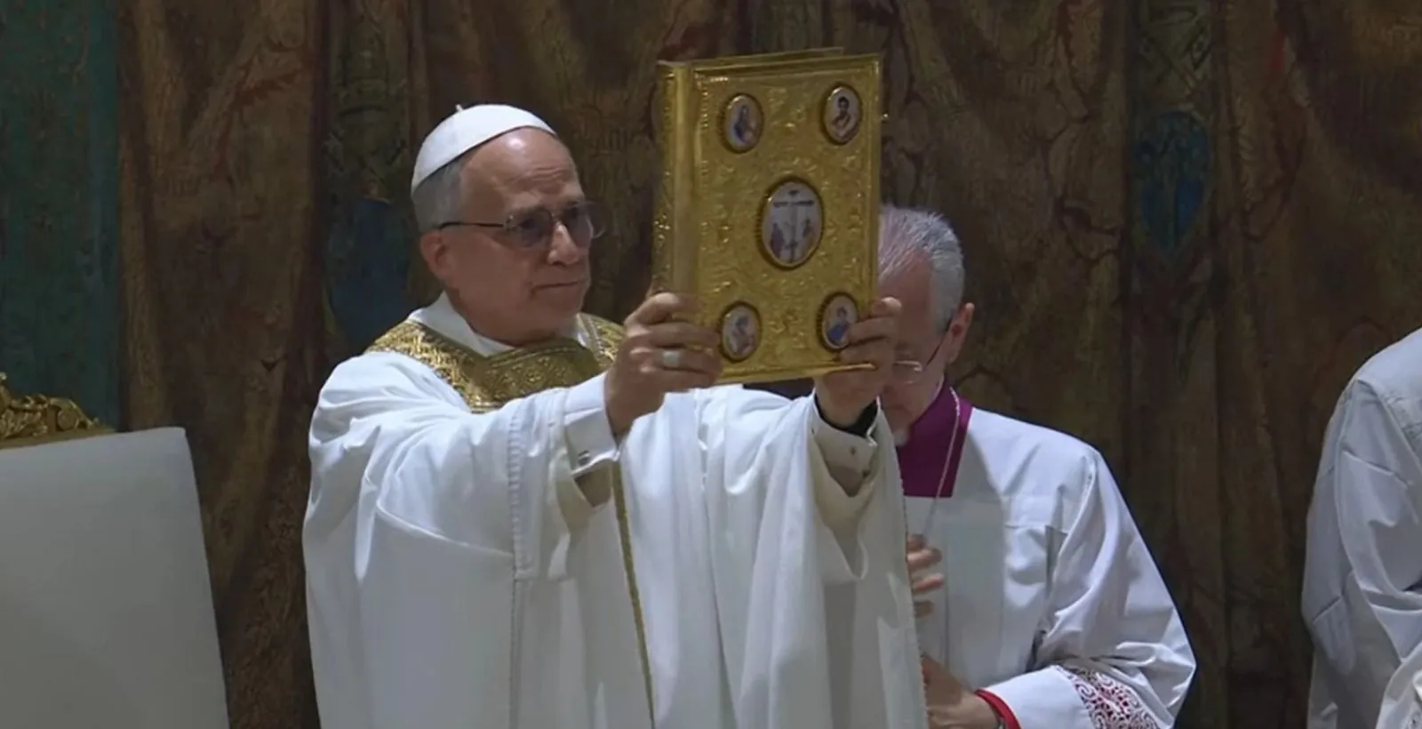 El Vaticano confirmó cuándo será operado el papa León XIV
