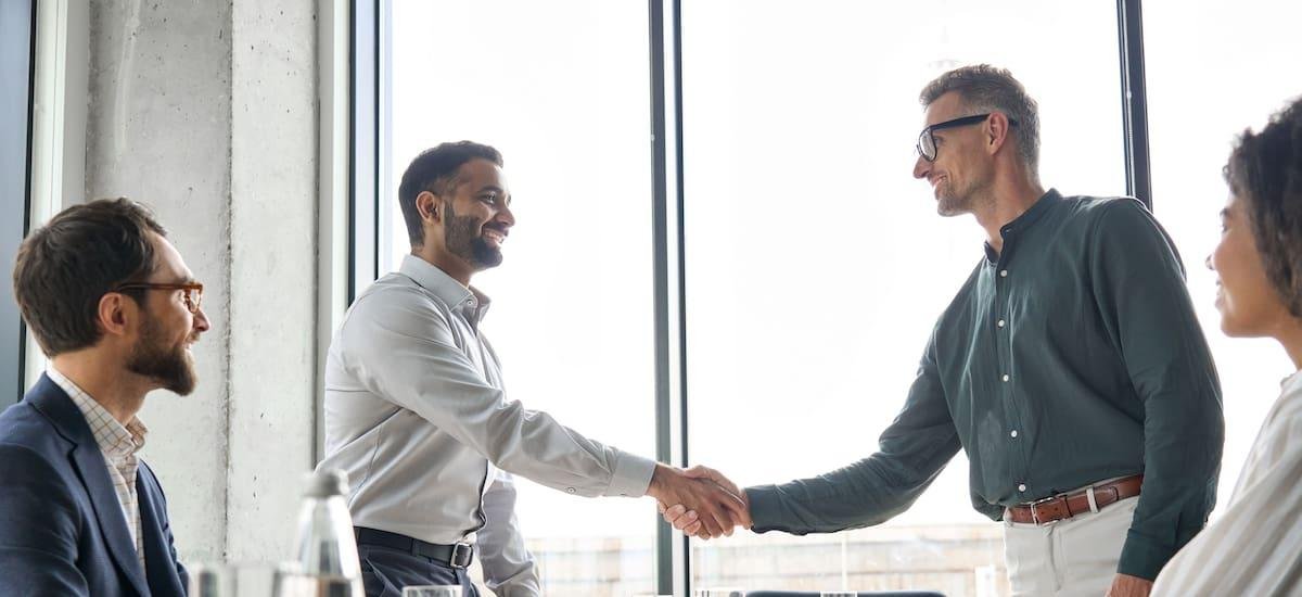 Fusiones y adquisiciones de empresas alcanzaron los u$s 6900 millones en 2025 - El Cronista