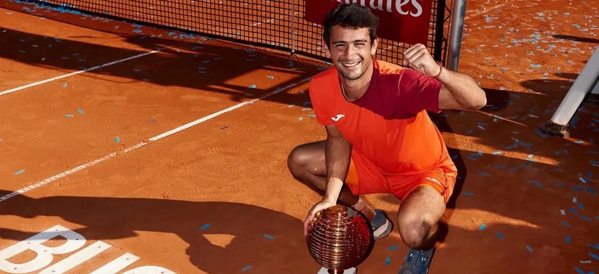 “Quiero comer una hamburguesa con papas fritas y tomar una gaseosa”: la reacción de Mariano Navone tras su título en Bucarest