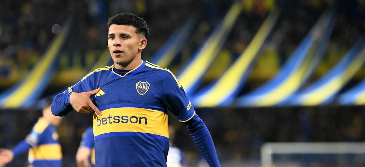 “Le pido disculpas a mi novia porque esas cosas no se hacen”: la particular declaración de la promesa de Boca Juniors Leo Flores tras una controversia