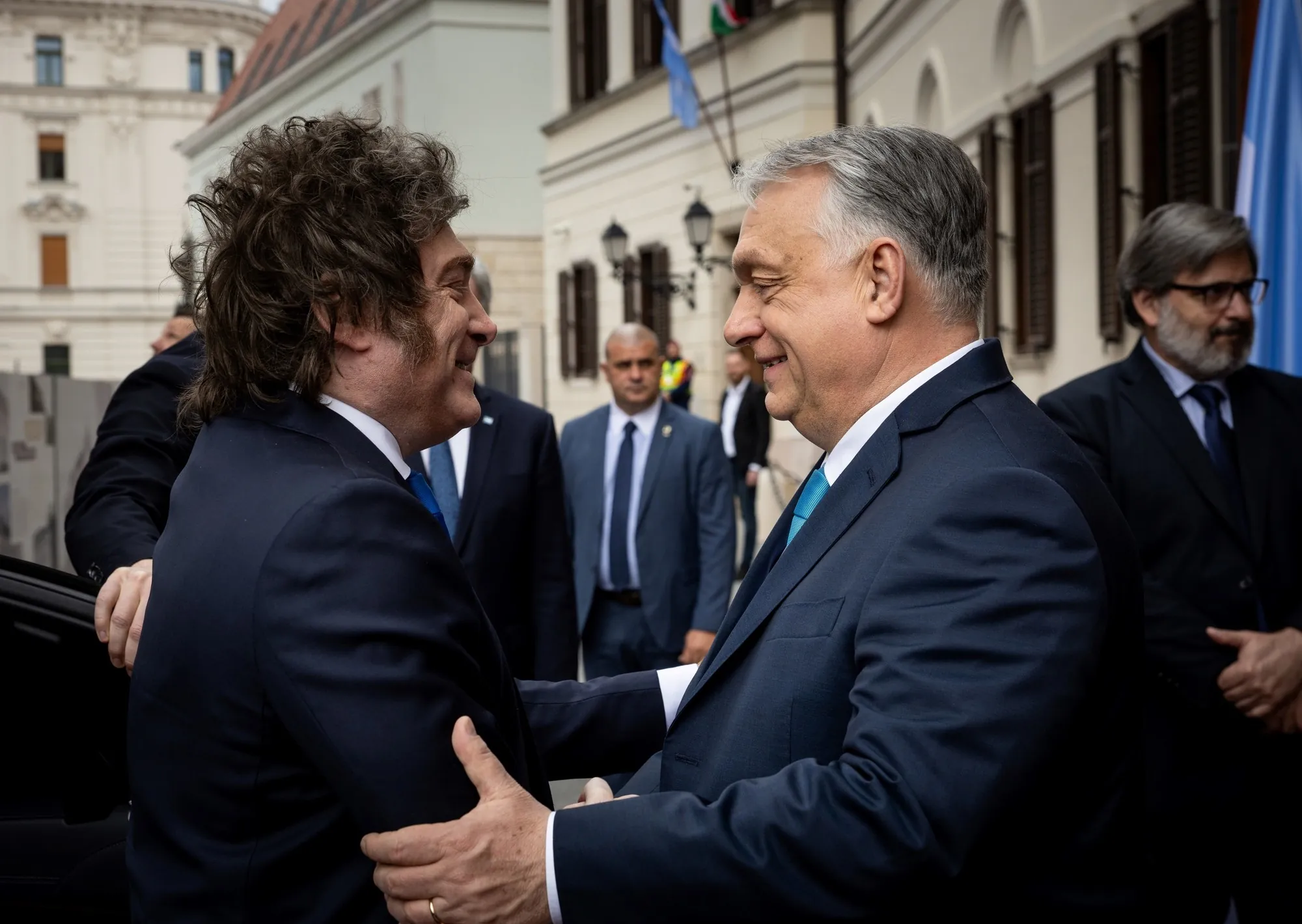 El vínculo de Javier Milei y el populista húngaro Viktor Orbán, bajo el fuerte lazo de las políticas conservadoras