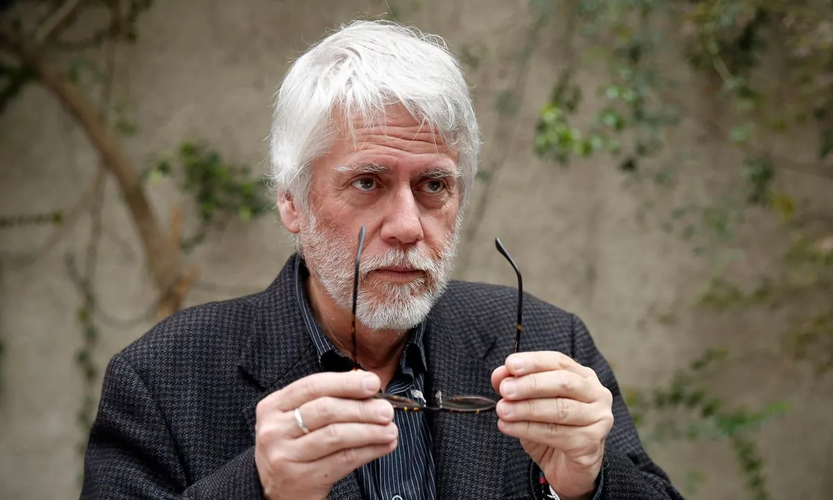 “Calidad, originalidad y consistencia”: el poeta peruano Mario Montalbetti ganó el Premio Iberoamericano de Letras José Donoso