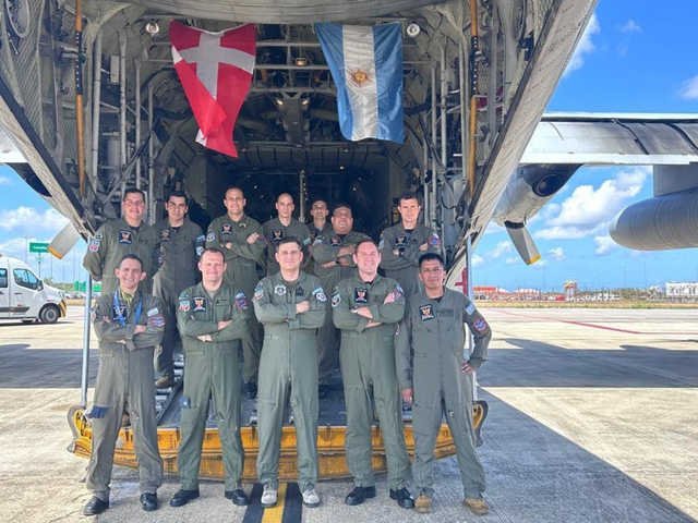 Milei presentarГЎ los aviones de guerra F16 en CГіrdoba, pero por ahora sГіlo los volarГЎn pilotos extranjeros