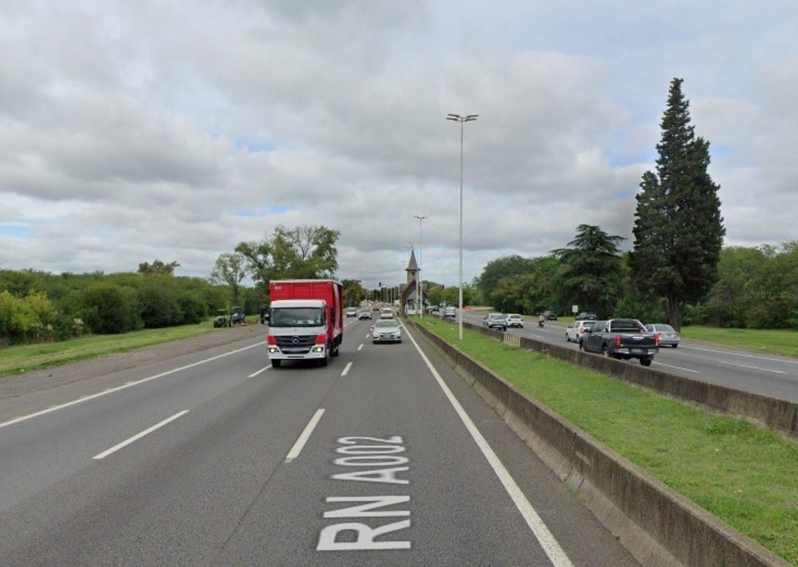 Cristóbal López, Roggio, Mindlin y una empresa pública que comanda Kicillof compiten por otra privatización de Milei