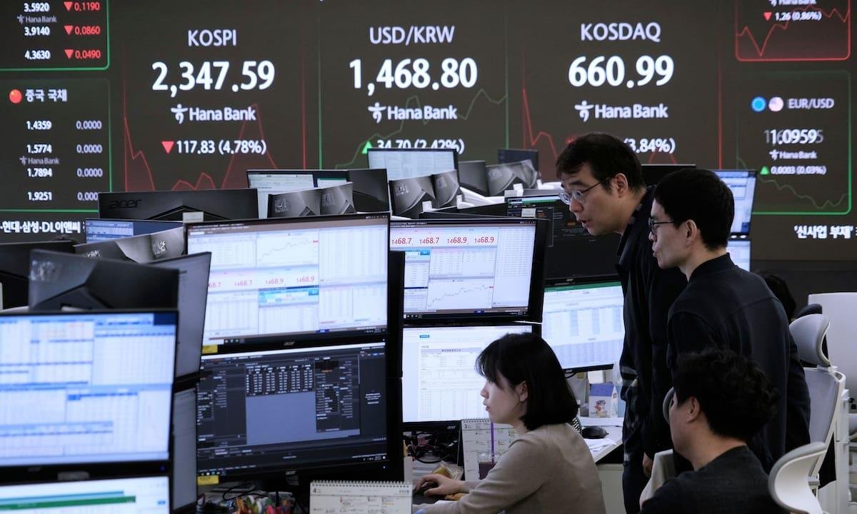 Las acciones de Santander caen tras el acuerdo para comprar Webster