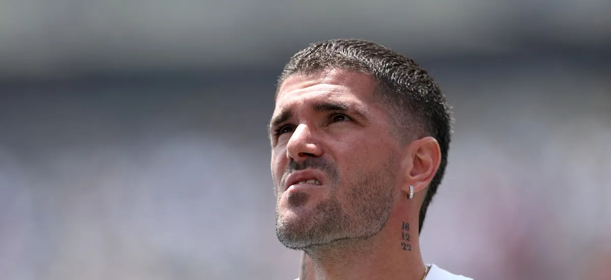 La dificultad que sufrieron De Paul y Paredes en su ritual antes de la final entre Argentina y España: el fuerte mensaje del vestuario