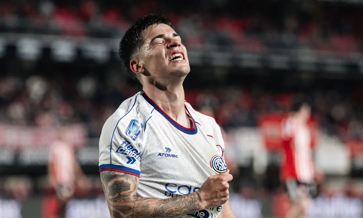 Facundo Gulli, el 10 de San Lorenzo, le hizo un homenaje a Messi en el último segundo: gran golpe del Ciclón ante Estudiantes