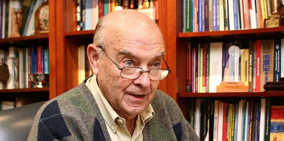 Domingo Cavallo advirtió sobre la apertura de importaciones e insistió en una reforma monetaria para “resolver la estanflación”