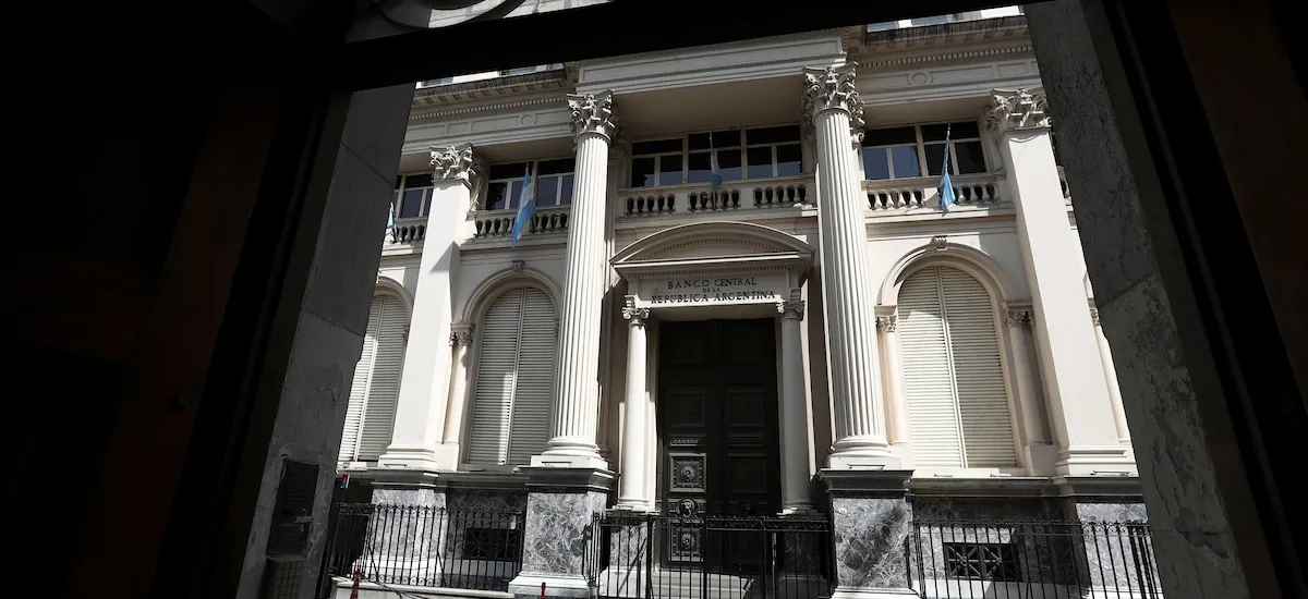 Remonetización: el objetivo clave del Gobierno para reactivar la economía que se hace esperar