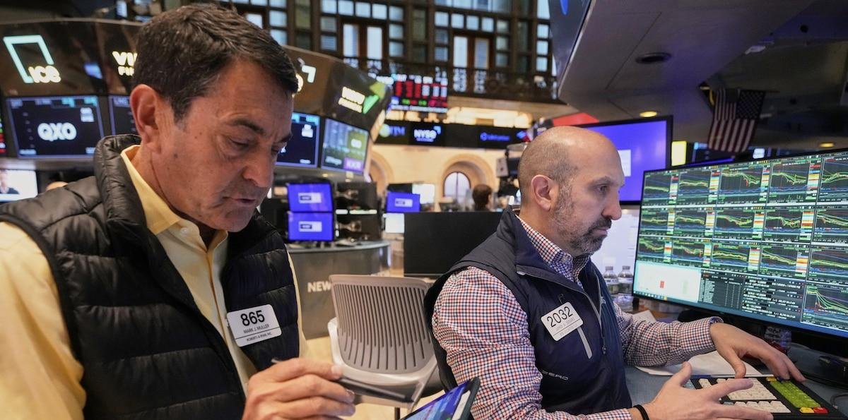 Pequeñas empresas EEUU enfrentaron presiones de precios por aranceles el año pasado: informe de la Fed