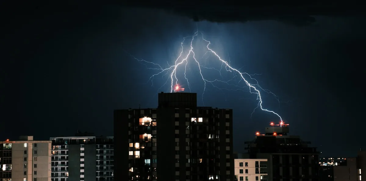 Llega un frente que traerá tormenta eléctrica, ráfagas de viento y descenso de temperatura: las zonas afectadas