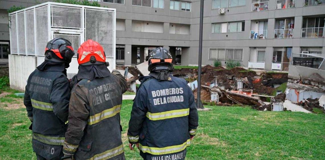 Derrumbe en Parque Patricios: el informe técnico del Gobierno porteño confirmó riesgo estructural en cuatro edificios