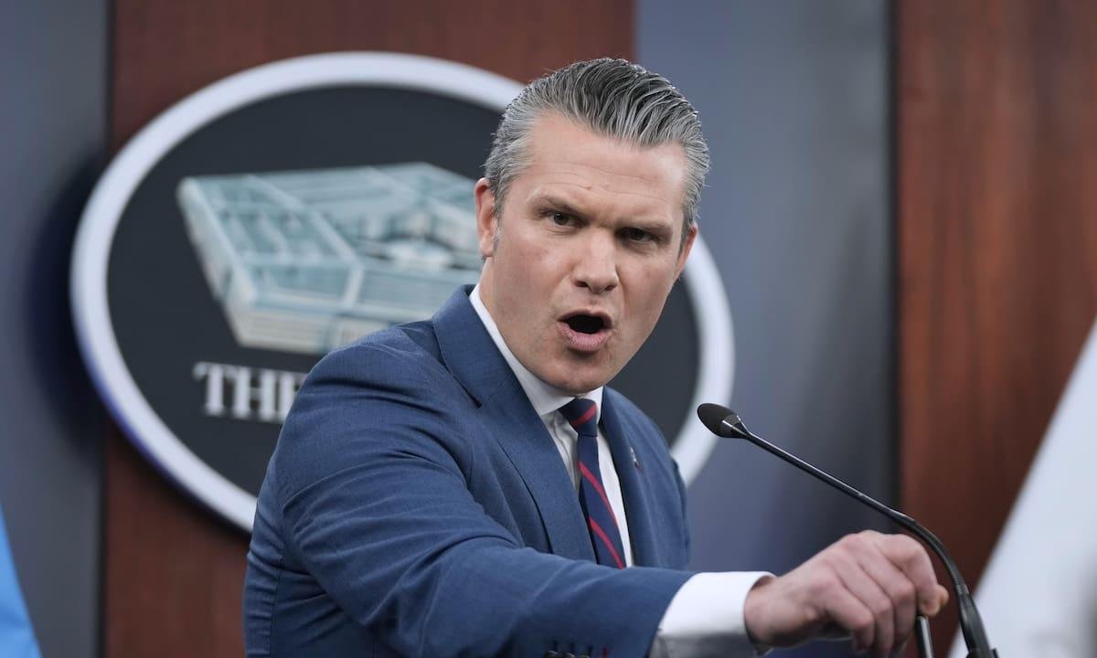 Hegseth insiste en que conflicto con Irán "no es interminable" y admite que podría haber más bajas
