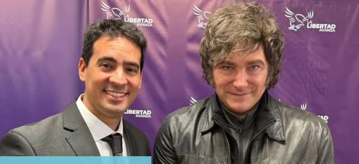 Adorni nombró como vocero a Adrián Ravier, al que Milei creía un “imbécil total”