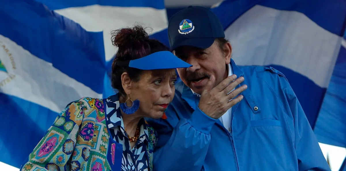 Ortega, frente al espejo de Maduro