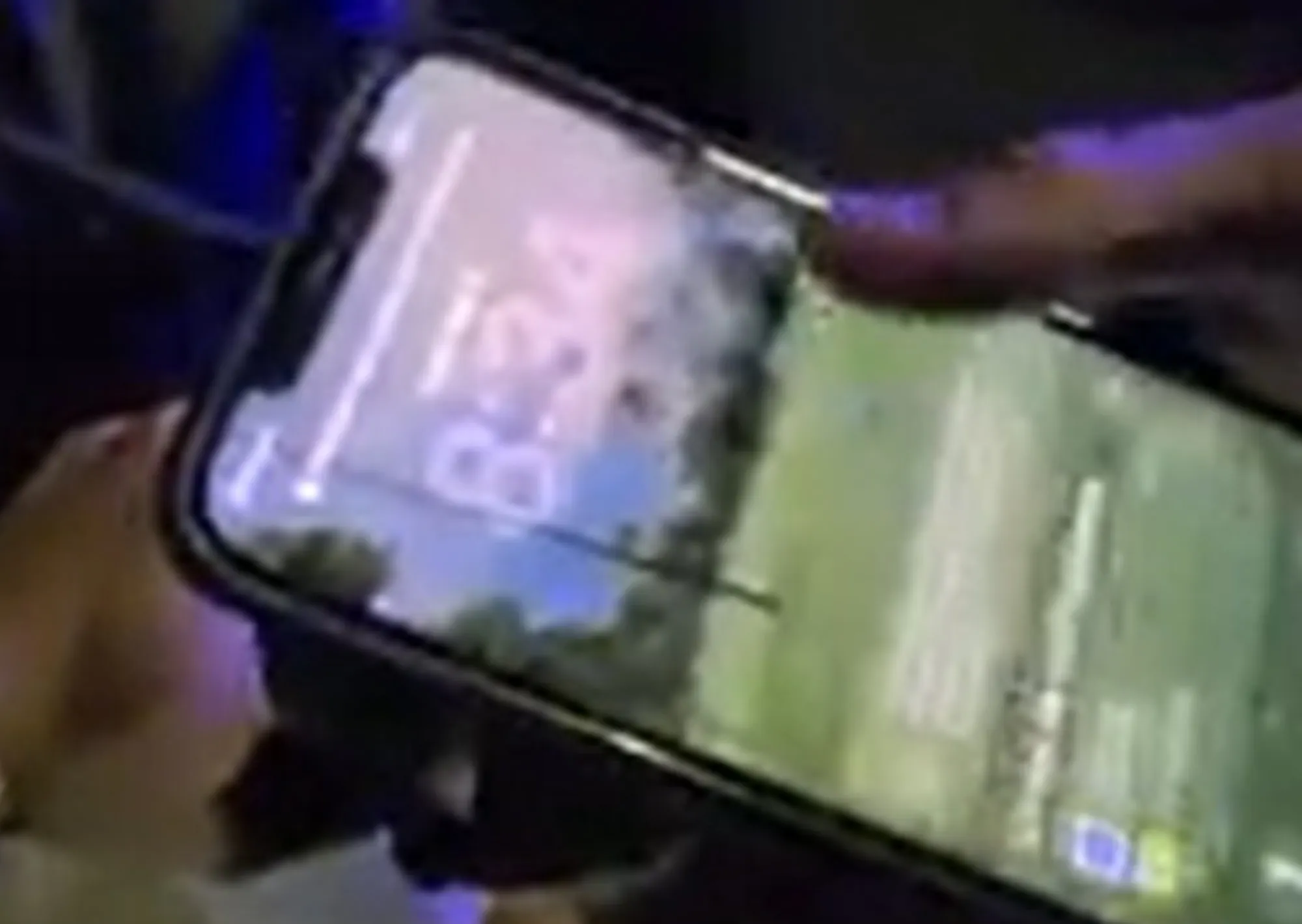 Vendió dos teléfonos por Marketplace, los fue a entregar y le pegaron un tiro: filmó todo