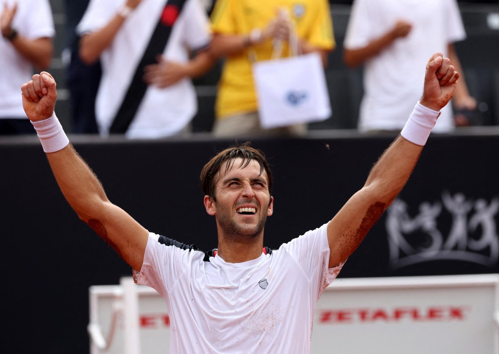 Tomás Etcheverry, con Clarín tras ganar su primer título ATP: "Había dejado de sonreír adentro de la cancha, este título me sacó una mochila"