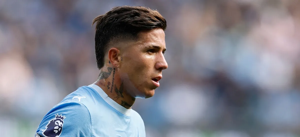 Enzo Fernández debutó en el Manchester City, participó en el gol del triunfo y se ganó la ovación de los fanáticos