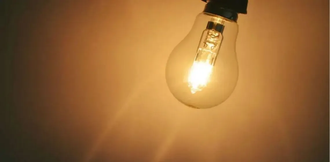 El Gobierno adjudicó obras por US$700 millones para reforzar el sistema eléctrico en siete provincias y reduci...
