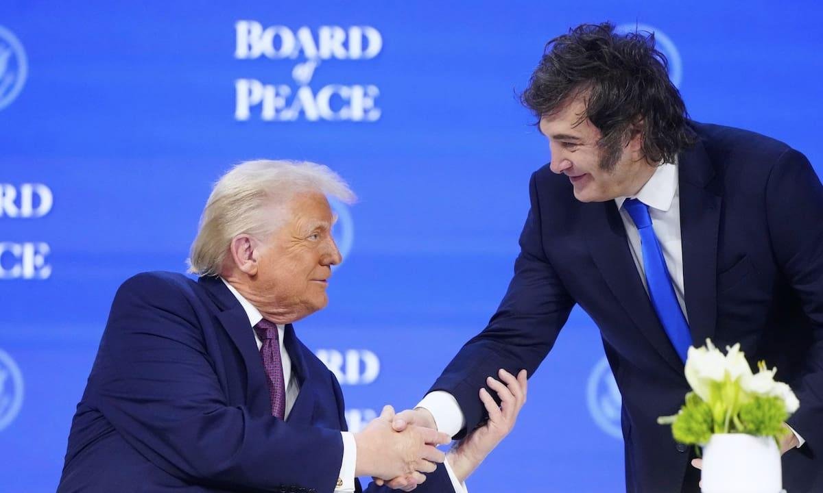 Tras el revés de Trump en la Corte, el Gobierno no pone fecha al envío del acuerdo con los EE.UU. al Congreso