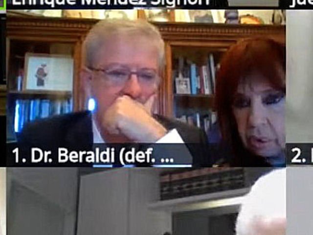 Con una Cristina Kirchner escondiГ©ndose de la cГЎmara del Zoom, comenzГі el histГіrico juicio oral de los Cuadernos de las Coimas