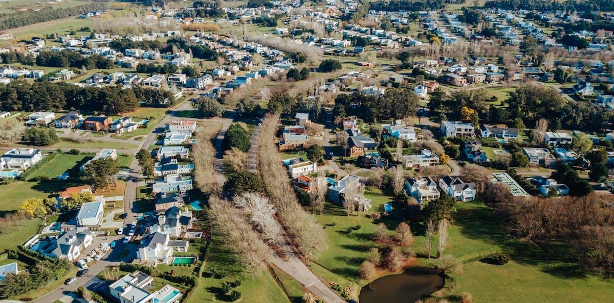 Mar del Plata: el barrio privado más top de la ciudad lanza terrenos a la mitad de su precio de mercado