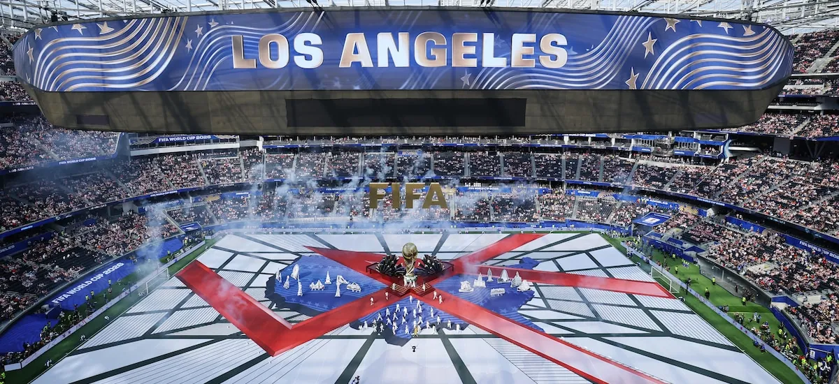 Katy Perry y Anitta en la pista y Tom Cruise y David Beckham en una tribuna llena de estrellas: así ha sido la inauguración del Mundial 2026 en EEUU, en vídeo