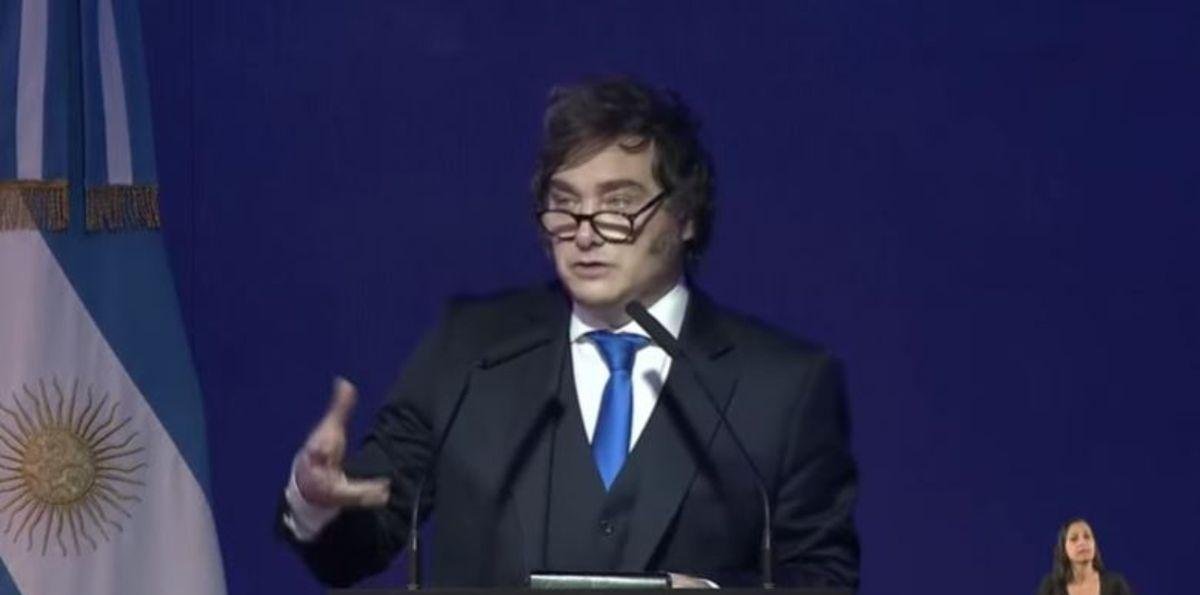 Javier Milei afirmó que “la desregulación es una forma de devolver propiedad privada” e instó a las empresas a invertir en el país