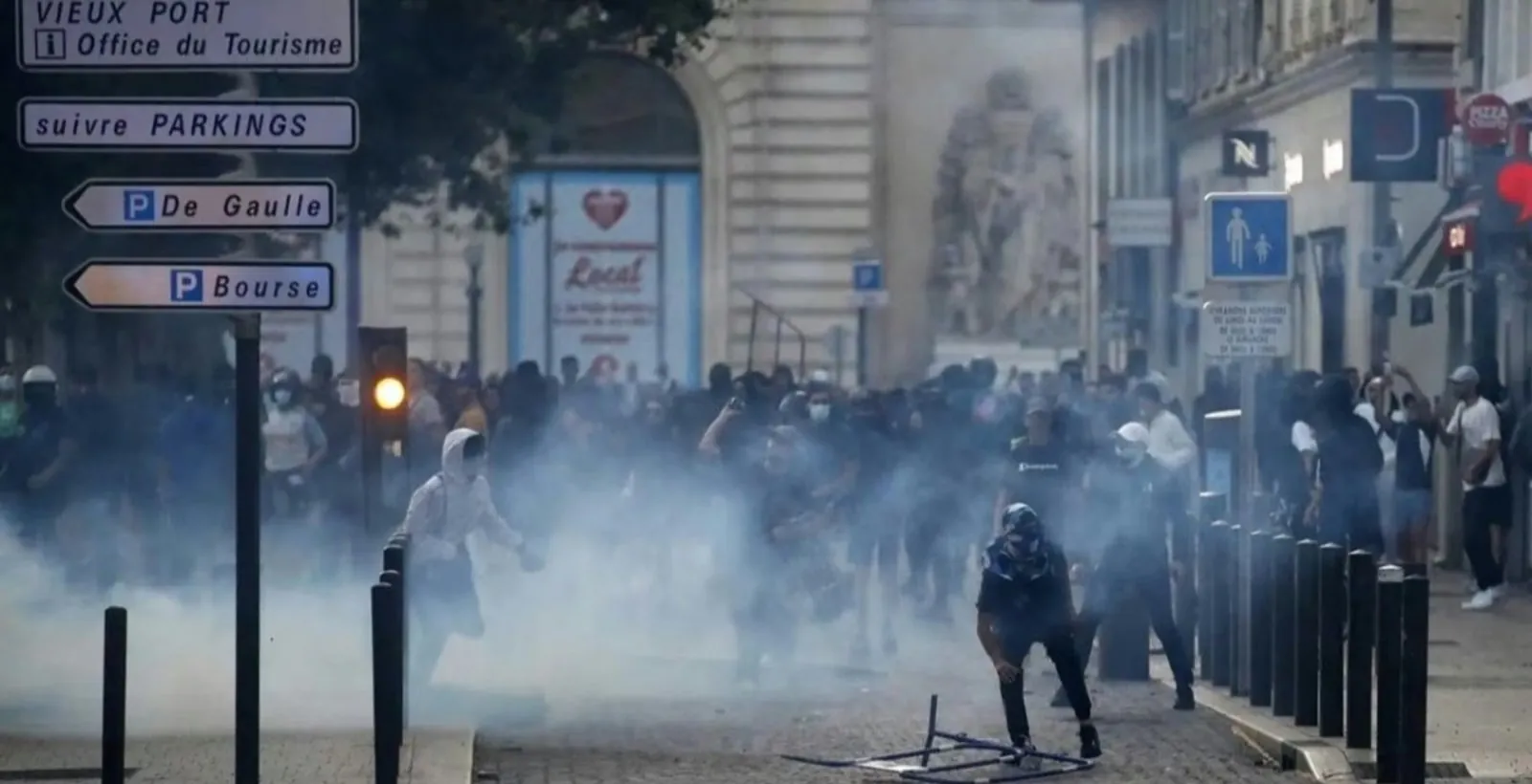 Estallido social en Francia: casi un millón de personas se movilizó y Macron hablará a la Nación