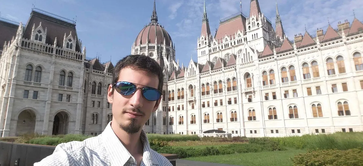 Quién era Facundo Rico, el ingeniero argentino asesinado de 13 puñaladas en España por un presunto ataque de celos