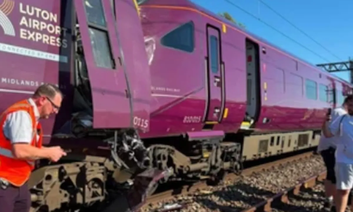 Dos trenes de alta velocidad chocaron en el norte de Londres