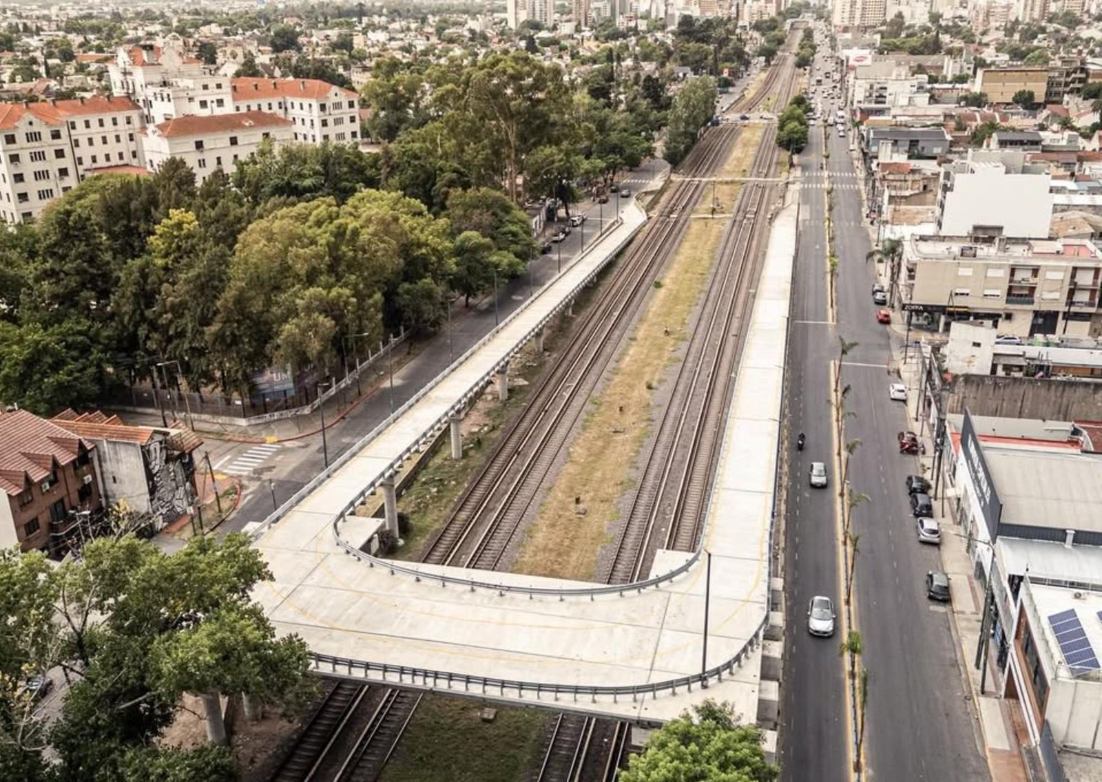 Abrieron en Haedo un puente sobre las vías del Sarmiento