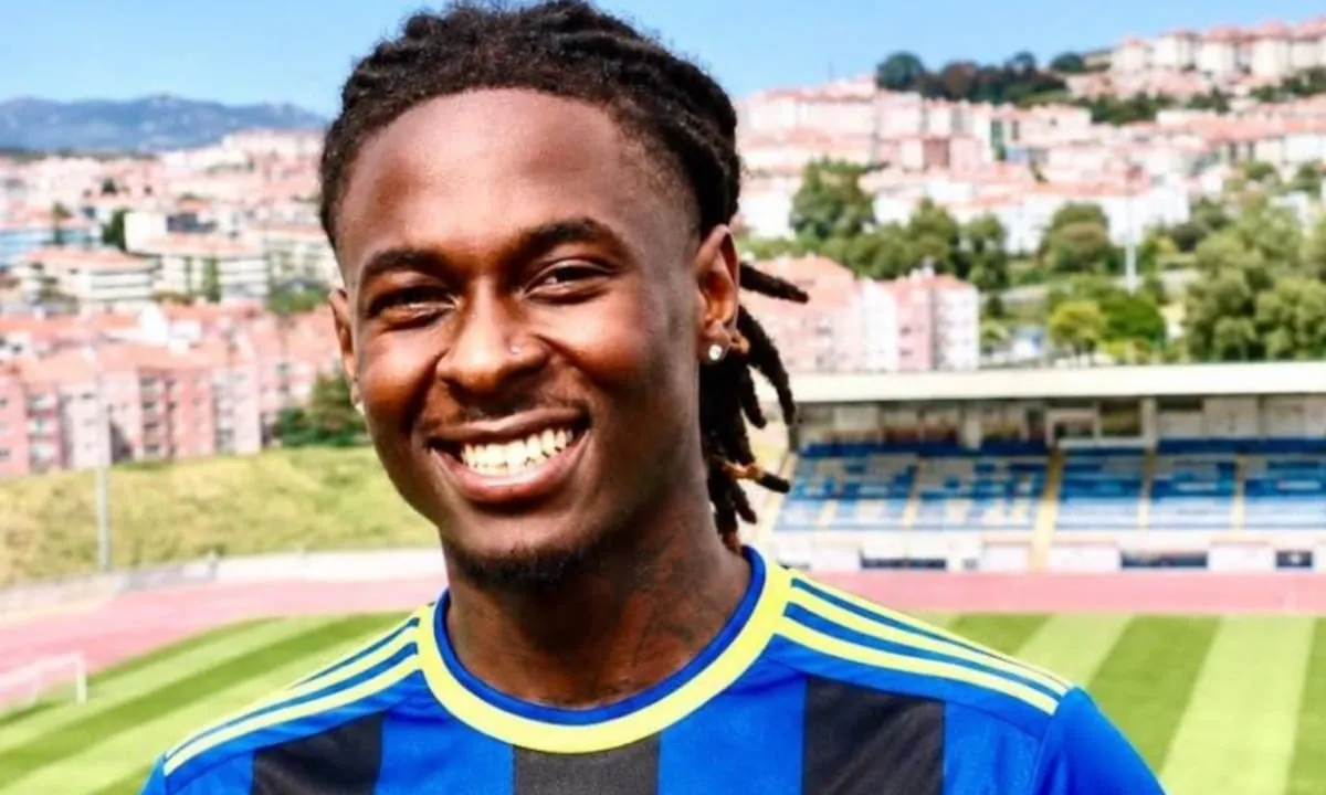 Murió Quevin Castro, futbolista portugués de cuarta división, tras descompensarse durante un partido