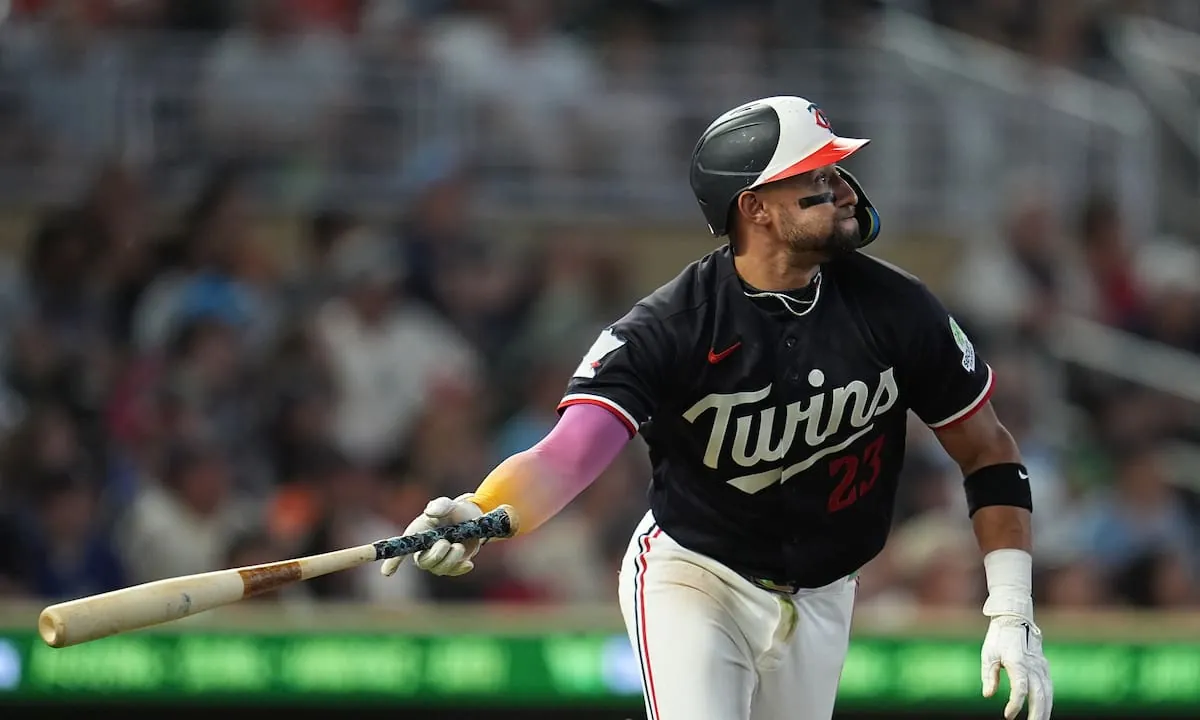 Mellizos anotan diez carreras ante Tigres en el sexto inning y los vapulean por 15-2