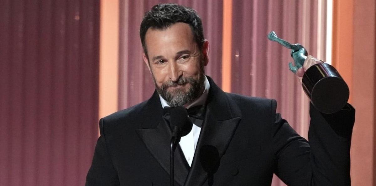 Noah Wyle hace historia: es el primer actor en ganar los cinco premios más importantes de la TV en una sola temporada