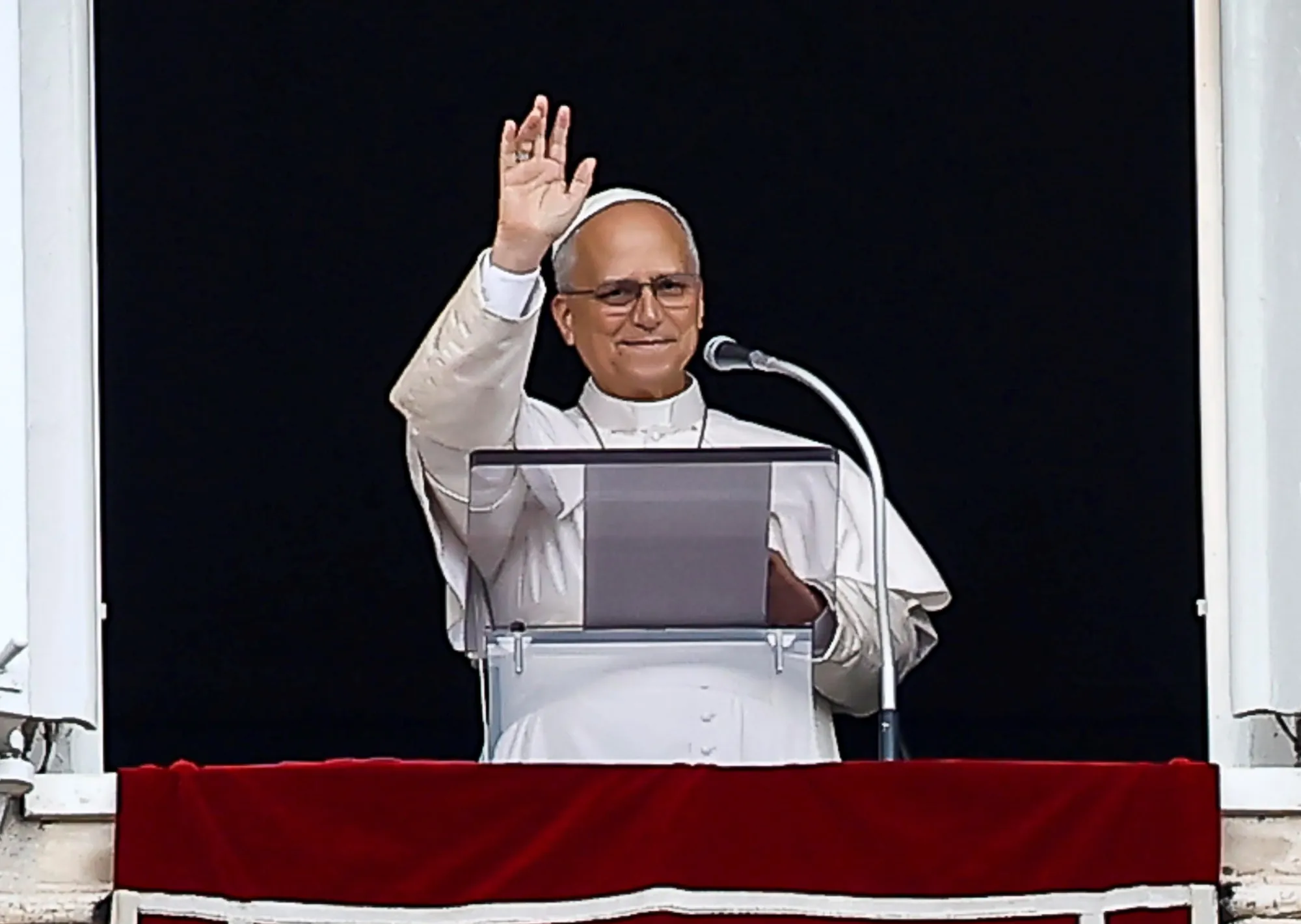 El papa León XIV reapareció en el Ángelus: "Retomaré gradualmente mis actividades"