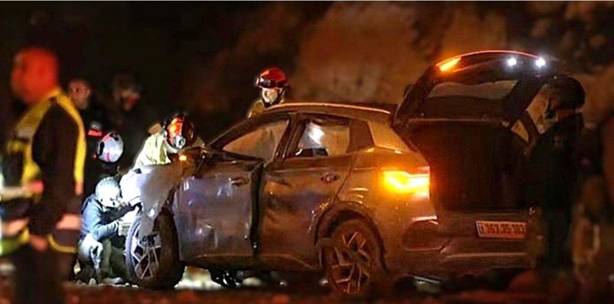 Auto eléctrico chino y sus ocupantes sobreviven al impacto de un misil iraní: “La seguridad es el máximo lujo”