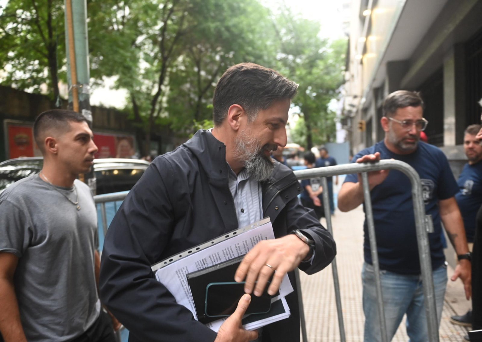 Salario docente: la oposición impulsa una ley para declarar la emergencia y sumar hasta $119 mil por cargo