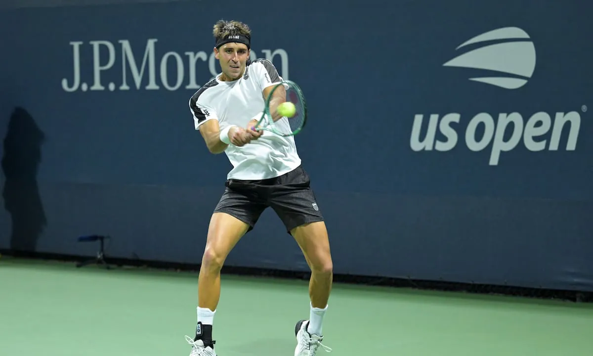 Tomás Etcheverry sigue soñando en el US Open: le ganó a Mariano Navone y avanzó a los octavos de final