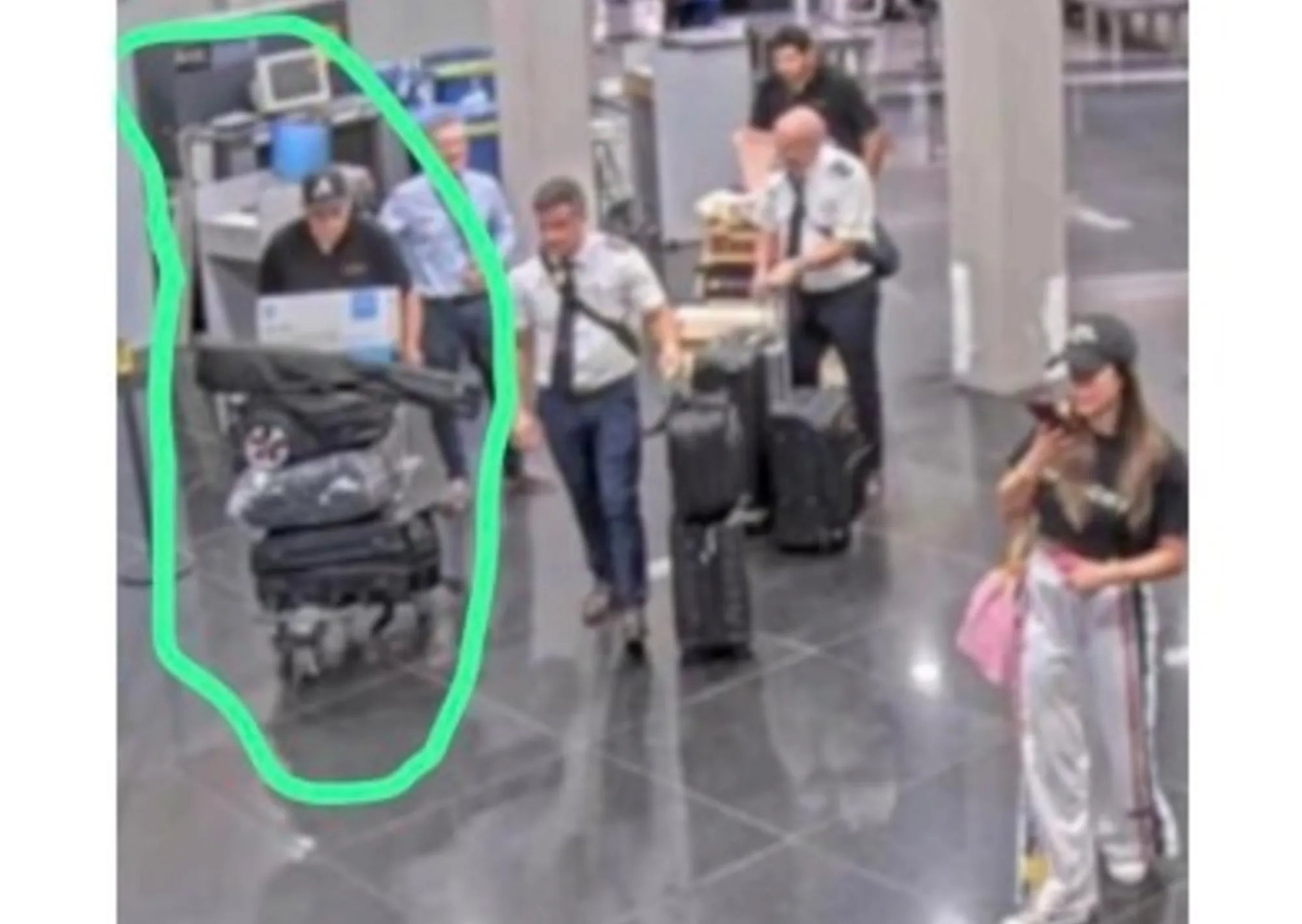 Archivaron la causa por el ingreso de valijas en un avión de Leandro Scatturice pero orden investigar a funcionarios aduaneros