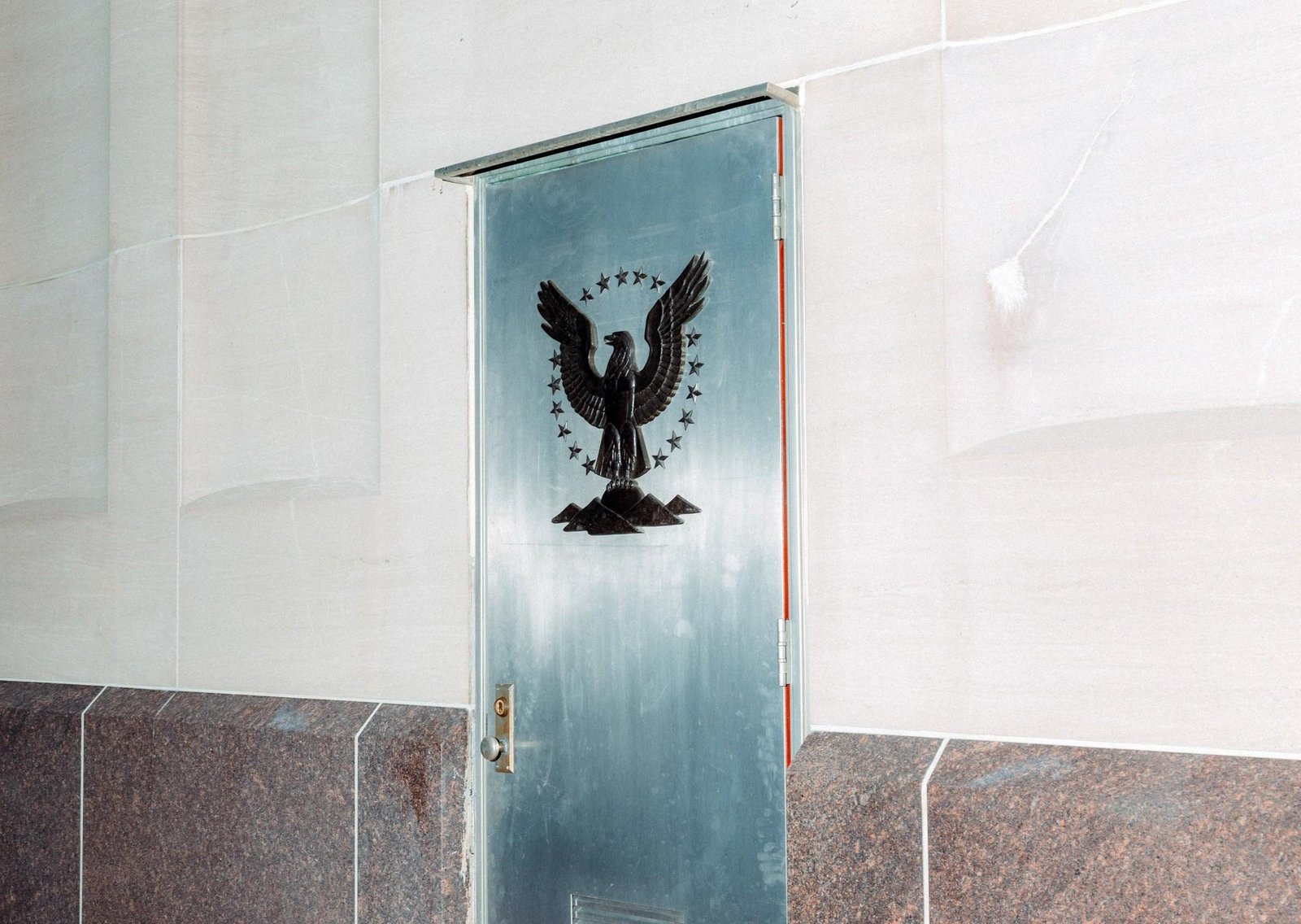 Si la IA es un arma, ¿quién debería controlarla?