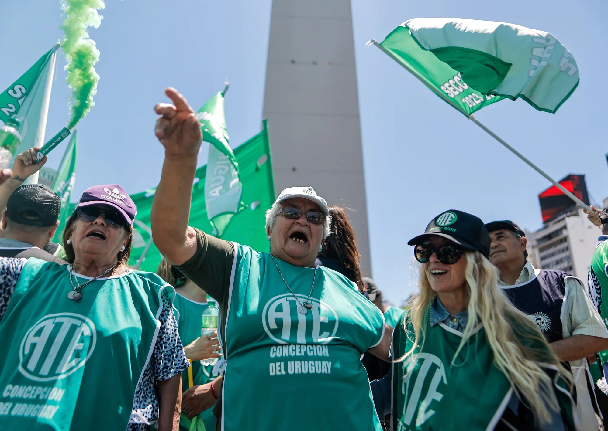 En febrero, los salarios volvieron a perder contra la inflación