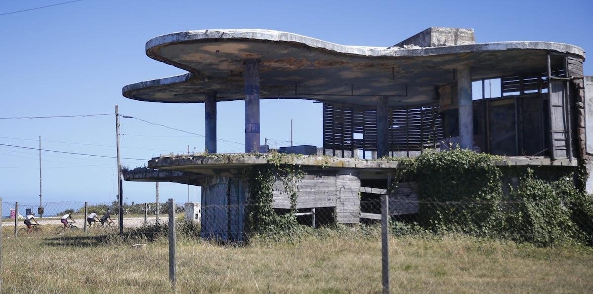 Ya tiene nuevo dueño una joya arquitectónica en ruinas frente al mar que tiene protección patrimonial