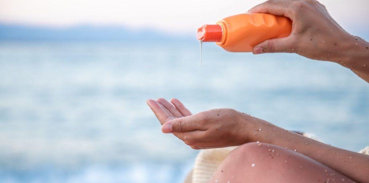 Invento millonario: el nuevo protector solar con mayor protección que no te dejará la piel blanca