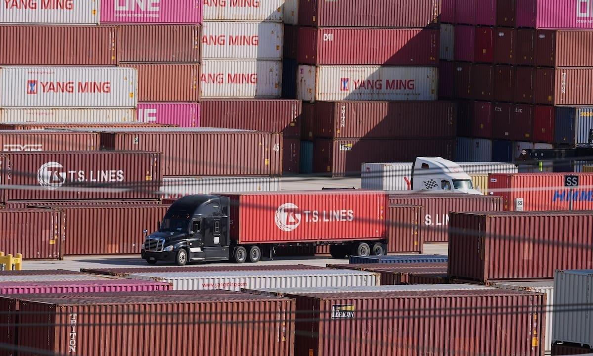 Comercio: EEUU lanza coalición anti-China sobre minierales críticos; prevé aranceles